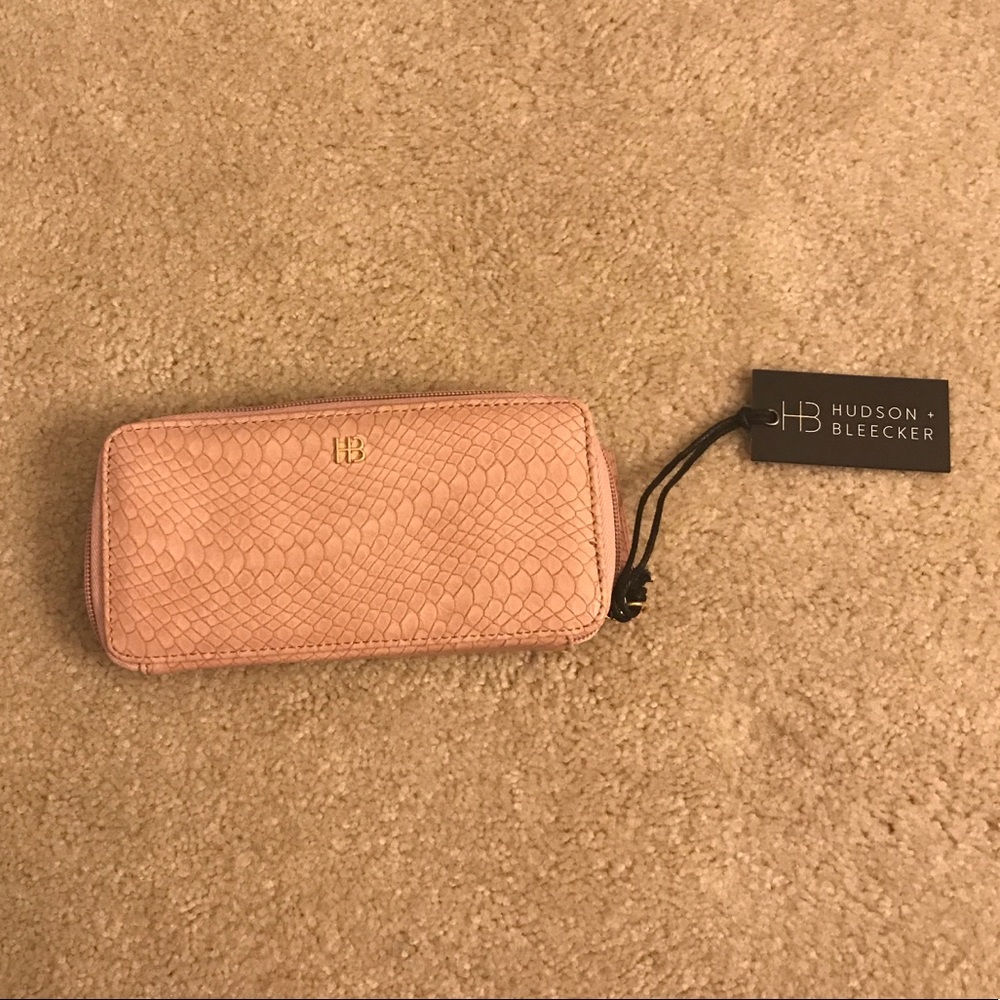 Hudson + Bleecker Smartphone Wallet
